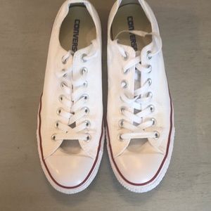 Men’s Converse AllStars -size 9